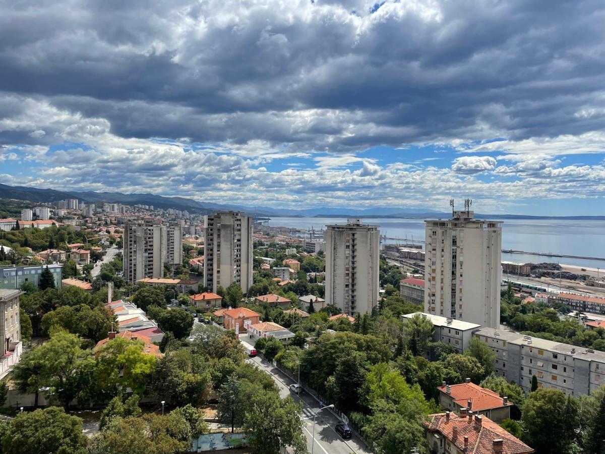 Apartment With Amazing City View 里耶卡 外观 照片
